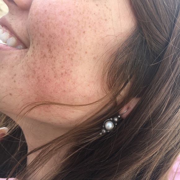 Vintage Earrings - Picture 6 of 7